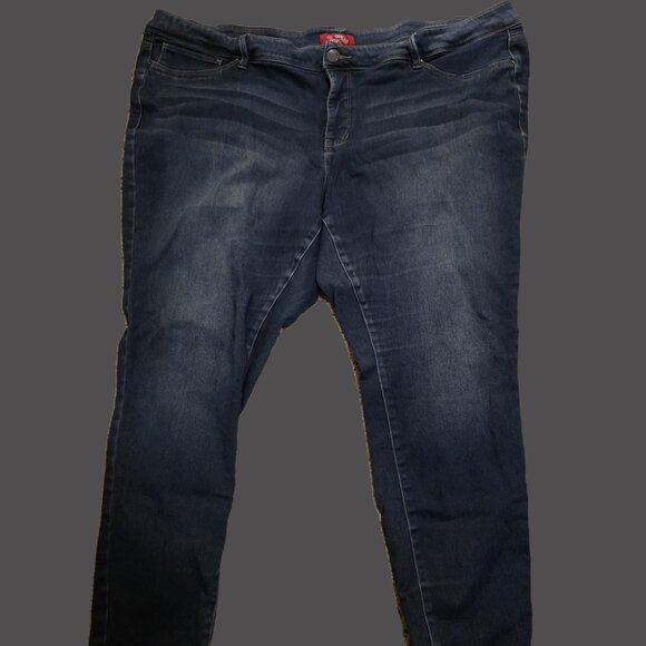 ROYALTY for me Plus size 24W Jeans straight leg stretchy Women's - Picture 2 of 5